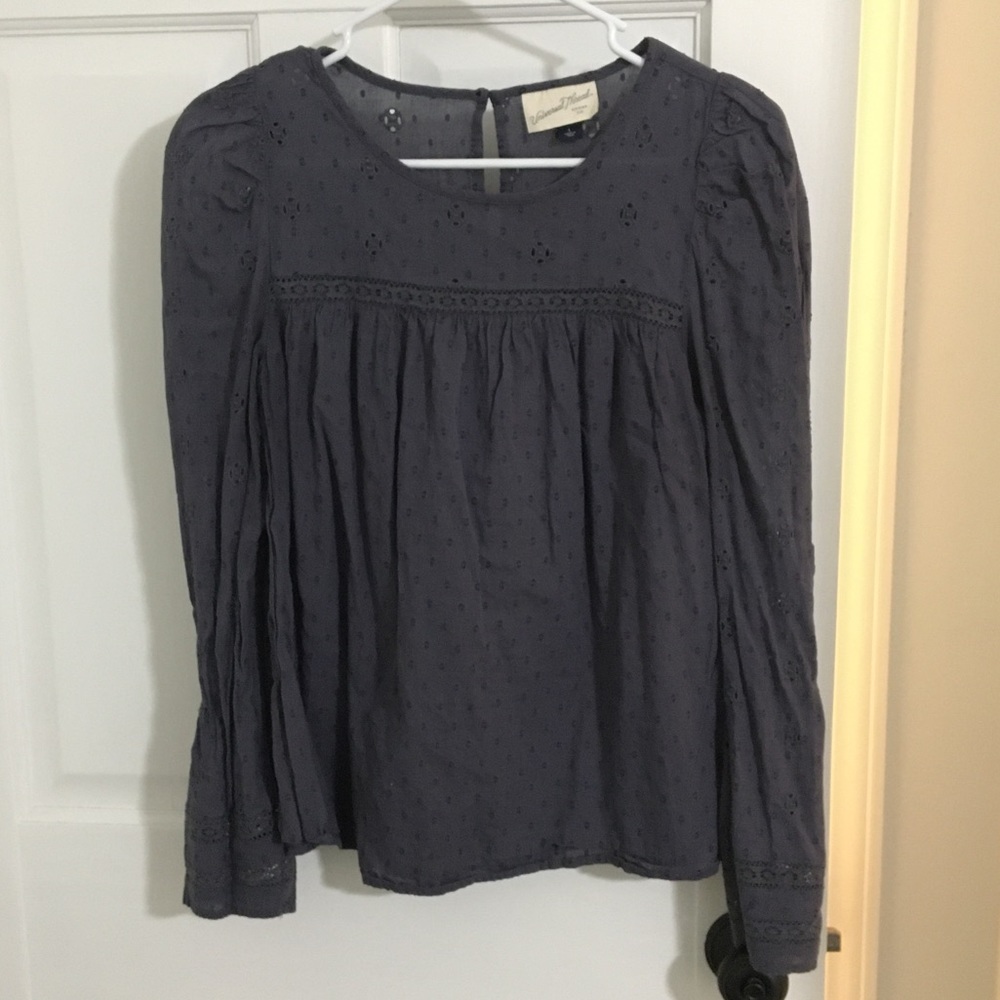 Navy Target Universal Thread top